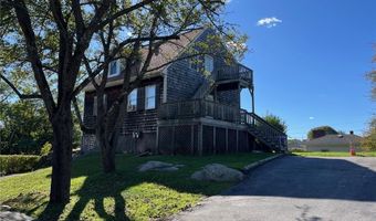 3 Buttonwood St 1, Bristol, RI 02809