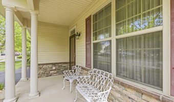 39 NEWPORT St, Barnegat, NJ 08005