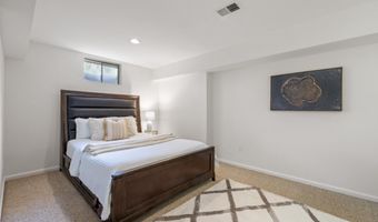 1020 WILLOWLEAF Way, Potomac, MD 20854