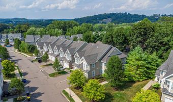 73 Lawrence Ave 73, Danbury, CT 06810