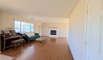 10819 Nambe Rd, Apple Valley, CA 92308
