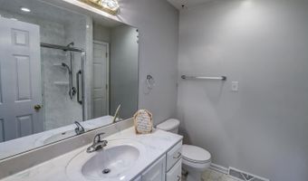 173 Pine Tag Ln, Appomattox, VA 24522