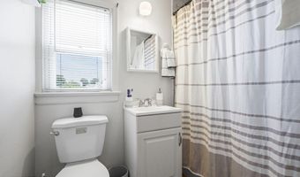 40 Avenel St, Avenel, NJ 07001