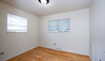1031 N Maple Rd, Ann Arbor, MI 48103