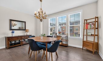 8106 ZOE Pl, Alexandria, VA 22306
