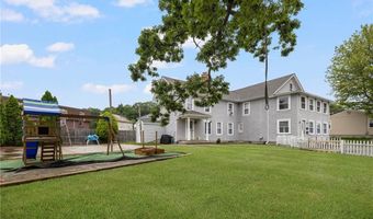 7 Allen Ave, North Providence, RI 02911