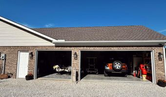 8488 E ASH Rd, Bloomfield, IN 47424