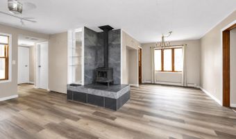 81 Union Ave, Amityville, NY 11701
