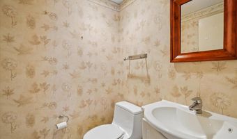 9009 CHARRED OAK Dr, Bethesda, MD 20817