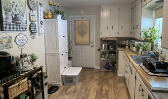19325 Hill St, Anderson, CA 96007