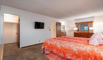 7781 SUNSET Dr, La Mesa, CA 91942