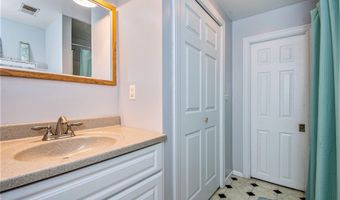 6505 Thornapple River Dr SE, Alto, MI 49302