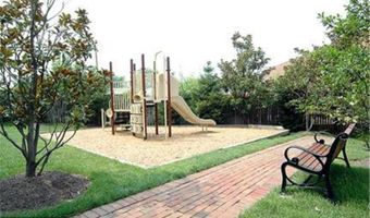 1416 ROUNDHOUSE Ln, Alexandria, VA 22314