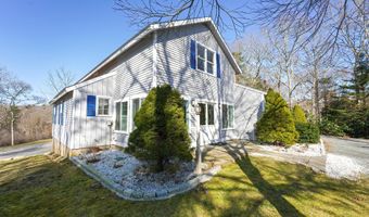 240 Oak St, Centerville, MA 02632