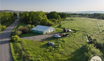 21 Old Boulder Rd, Big Timber, MT 59011