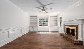 1802 Hedge Sparrow Ct NE, Roswell, GA 30075