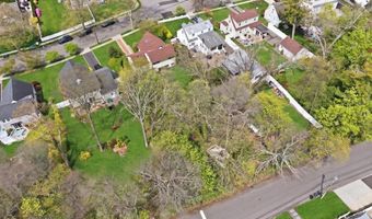 49 Forrest Pl, Amityville, NY 11701