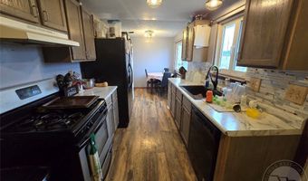 916 Wyoming Ave, Baker, MT 59313