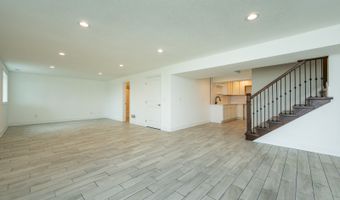 1813 Strauss Ave, Adel, IA 50003