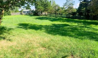 10735 Pleasanton Rd, Athens, OH 45701