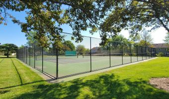 1661 Kensington Dr, Algonquin, IL 60102