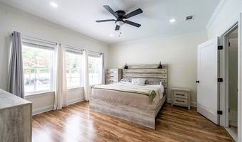 122 Hollister Dr, Albany, GA 31721