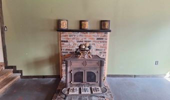 167 N Thomas St, Baxley, GA 31513