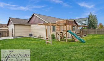 2438 Centennial Village Dr, Casper, WY 82609