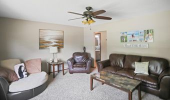 11 Linda Ln, Aberdeen, SD 57401