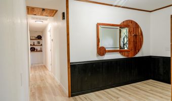 303 N Hudson Ave, Aurora, MO 65605