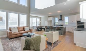926 168th Ter, Basehor, KS 66007