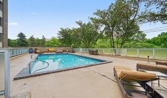 1050 Wall 3B, Ann Arbor, MI 48105