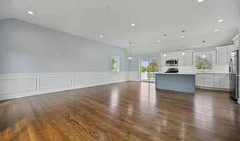 01 Sunrise Rd, Danbury, CT 06811
