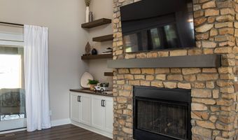 3899 Chapel Hill Ct, Bargersville, IN 46106