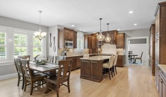 26 Mill Pond Rd, Bolton, MA 01740