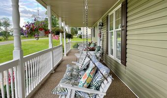 117 Apple Ridge Dr, Beaver, WV 25813