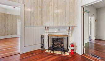 414 S Hutchinson Ave, Adel, GA 31620