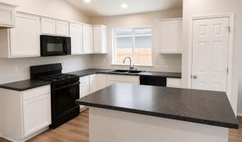 13553 Farwell St, Caldwell, ID 83607