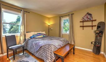 11 Ark Rd, Branford, CT 06405