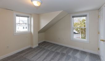 135 Middlesex Ave, Chester, CT 06412