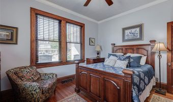 402 Brown Ave, Belton, SC 29627