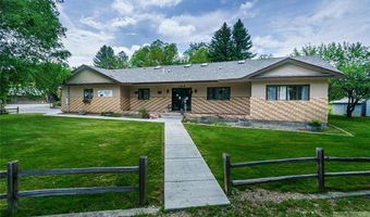 103 S Brook Ave, Absarokee, MT 59001
