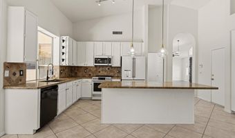 5761 W PARK Ave, Chandler, AZ 85226