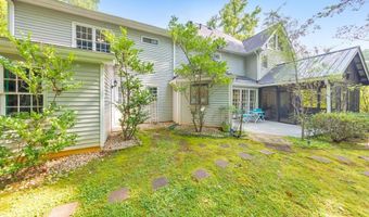 5485 Brookstone Dr NW, Acworth, GA 30101