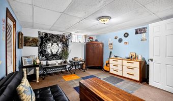 63 LINDEN Ave, Bellmawr, NJ 08031
