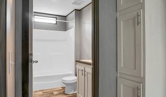 317 Pooshee Plantation Way, Bonneau, SC 29431