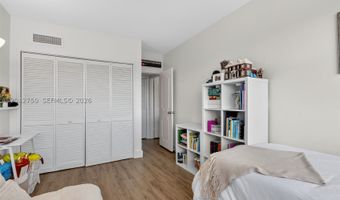 9381 E Bay Harbor Dr 303N, Bay Harbor Islands, FL 33154
