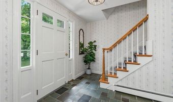 1 Bridle Path Rd, Andover, MA 01810