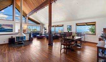 1365 Piiholo Rd, Makawao, HI 96768