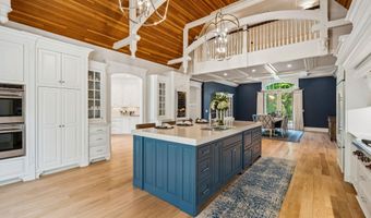 1 Willowbrook Ct, Bedford, NH 03110